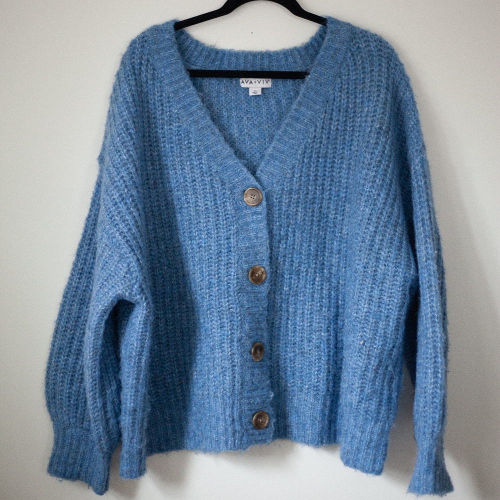 Ava & viv 4x knitted button sweater light blue